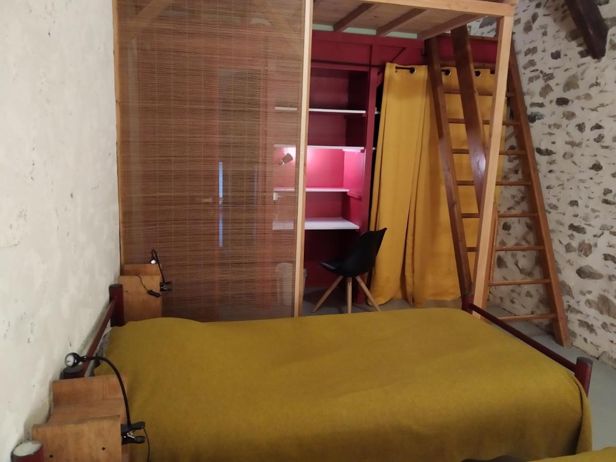 La Tribu De Lavaud Bed & Breakfast Saint-Quentin-sur-Charente ภายนอก รูปภาพ